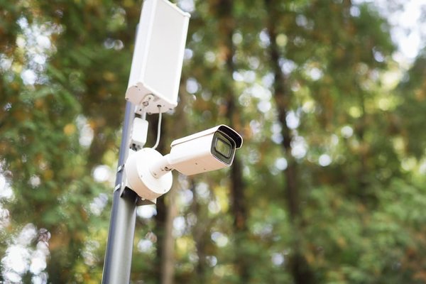 How to legally implement a surveillance system in a UK workplace respecting privacy laws?